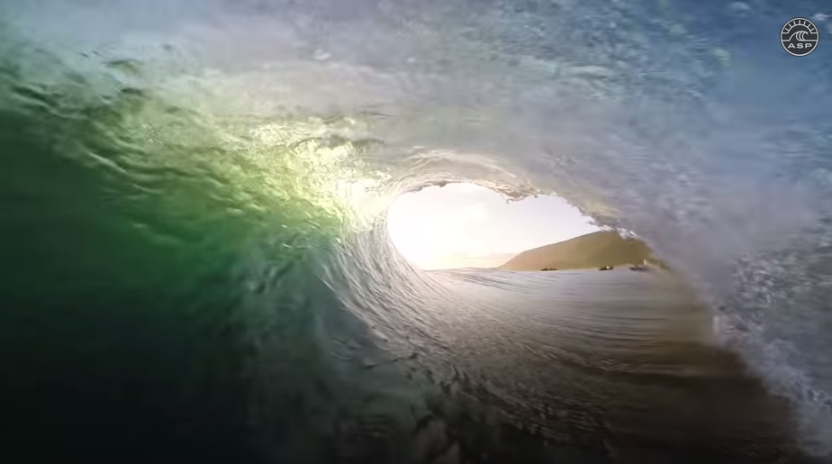 Nat Young’s Double Barrel Wins The TAHITI GOPRO CHALLENGE