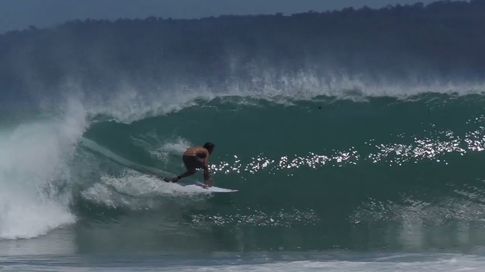 Video: XICO ALVES MENTAWAIIS SATISFACTION